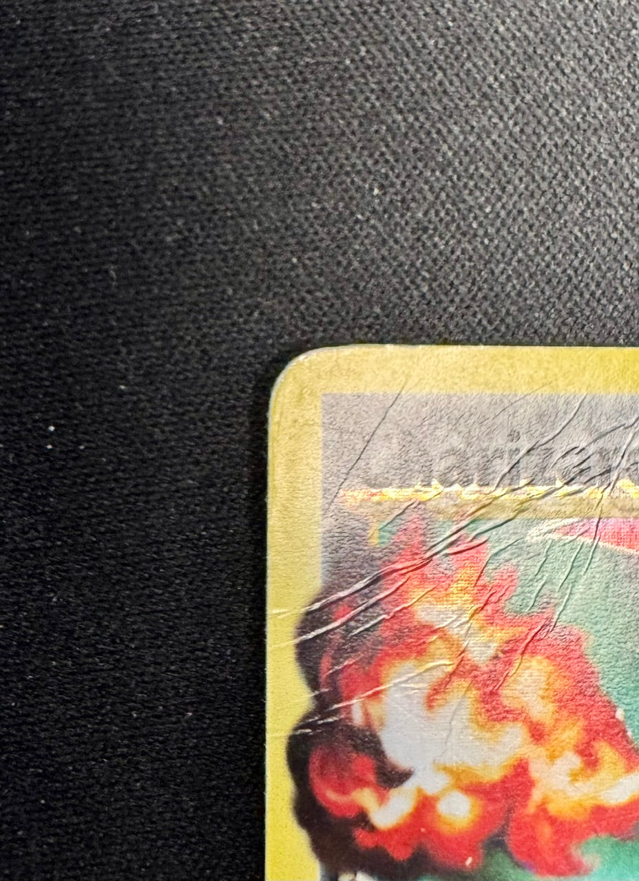 Charizard Star (Delta Species) (100/101) (Dragon Frontiers) *DAMAGED - PLEASE SEE PICS*